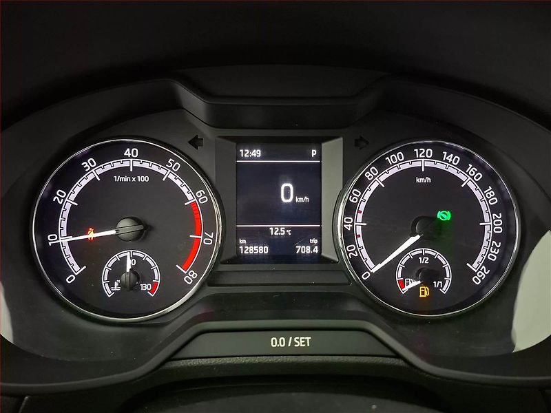 Škoda Octavia (2019) 1.0 TSI, Automat, Tempomat - fotka 11 z 17