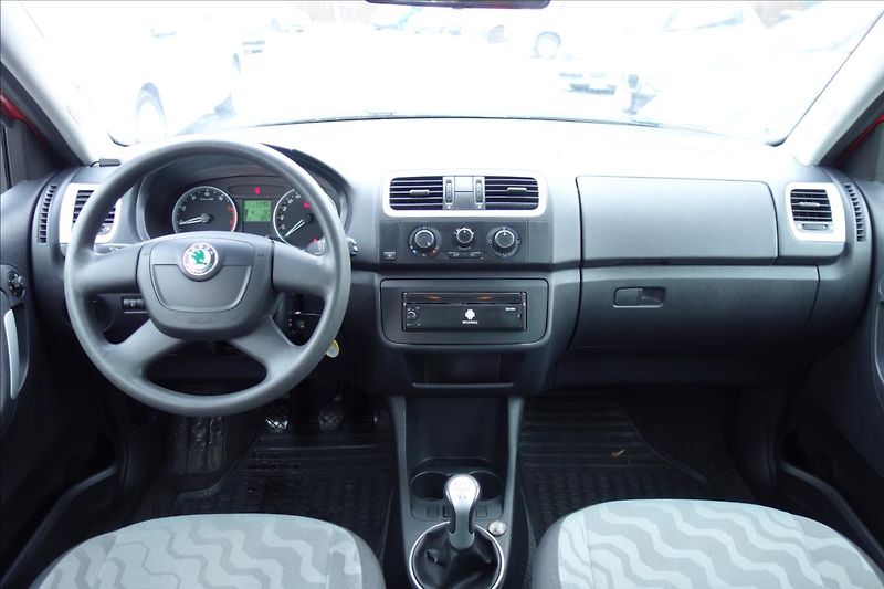 Škoda Fabia 1,2 i,ČR,2 MAJ.,SERV.KN.,KLIMA - fotka 15 z 44