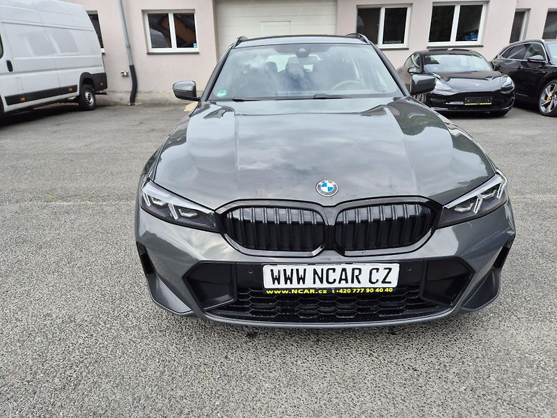 BMW Řada 3 TOURING 330D M SPORT 210kw 19A - fotka 9 z 50