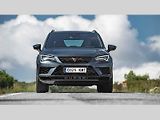 Od běžné Atecy je odlišeno novým logem i černými detaily