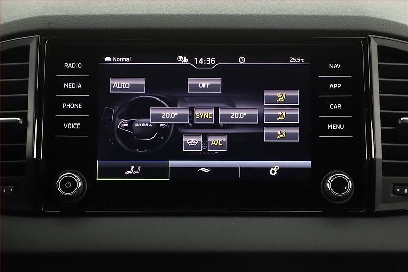 Škoda Karoq (2025) 1.5 TSI, Sportline, Navigace - fotka 18 z 20