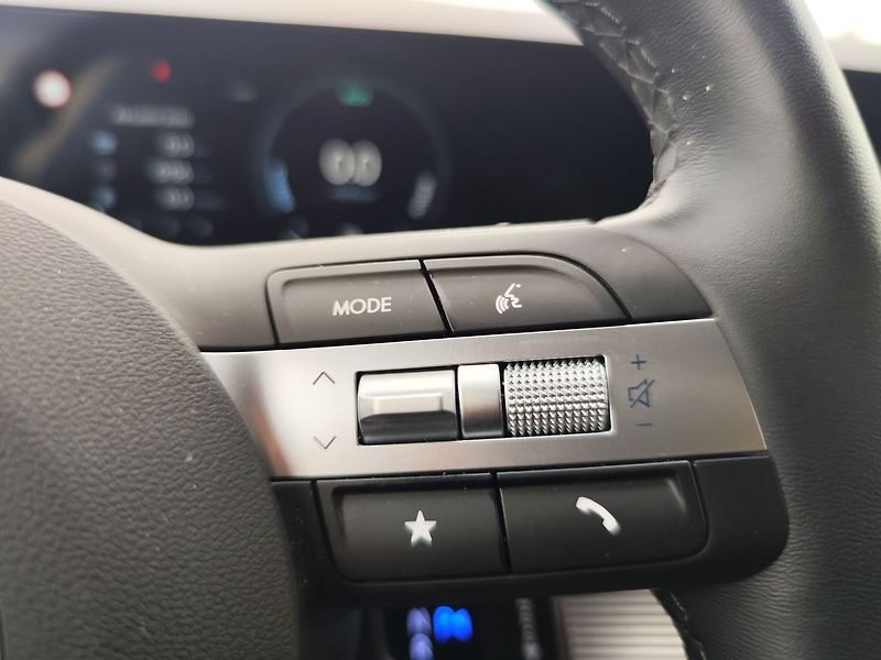 Hyundai Tucson 1.6 T-GDI/158kW PRM LUX HEV AT - fotka 31 z 39
