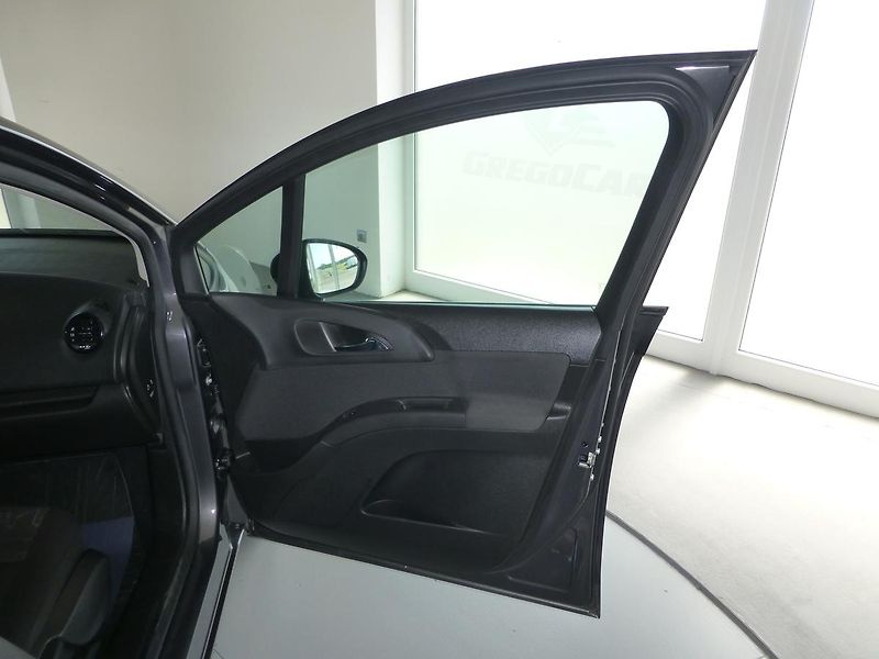 Opel Meriva (2011) 1,4I-88KW-KLIMATIZACE - fotka 15 z 20