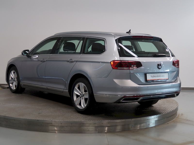 Volkswagen Passat (2022) ELEGANCE 2.0TDI EVO DSG - fotka 7 z 38