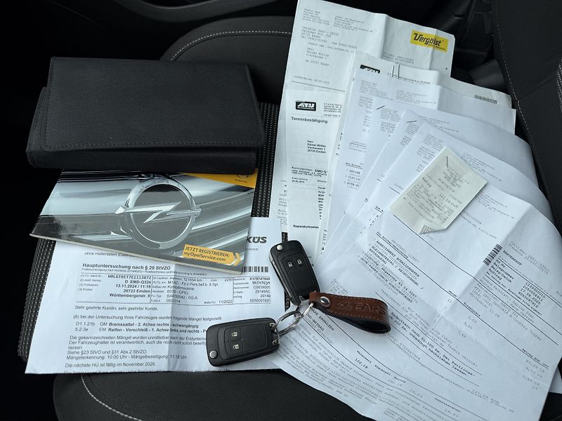 Opel Insignia 1.6 SIDI XENON NAVIGACE TAŽNÉ - fotka 32 z 48