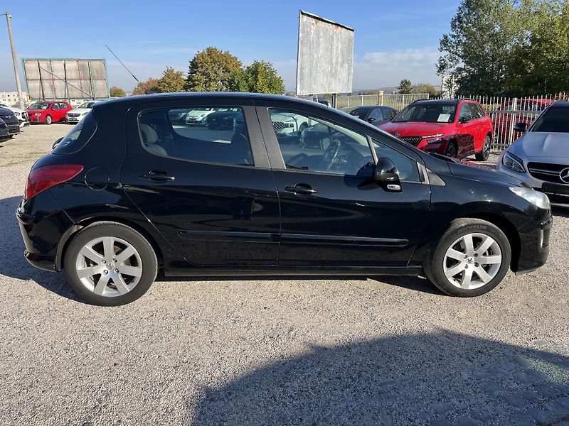 Peugeot 308 (2008) 1.6HDi 80 Kw, 116 000 km! - fotka 8 z 16