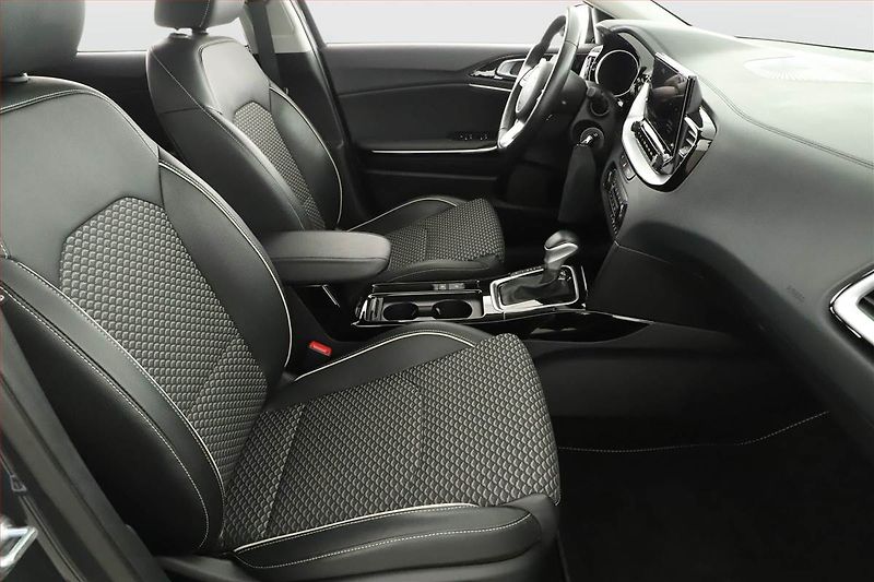 Kia XCeed (2023) Exclusive 1.5 T-GDI - fotka 7 z 15