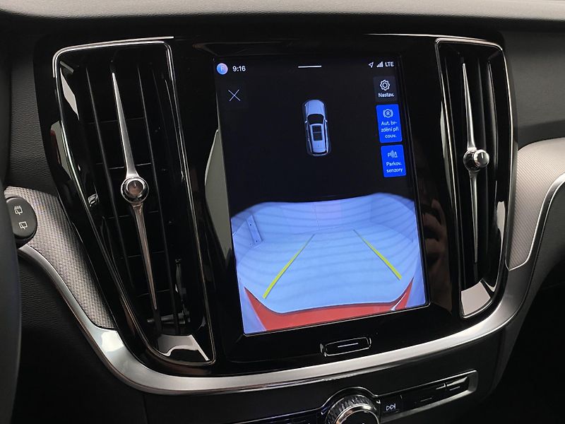 Volvo V60 CC B5 AWD PLUS AUT REZERVACE - fotka 43 z 59