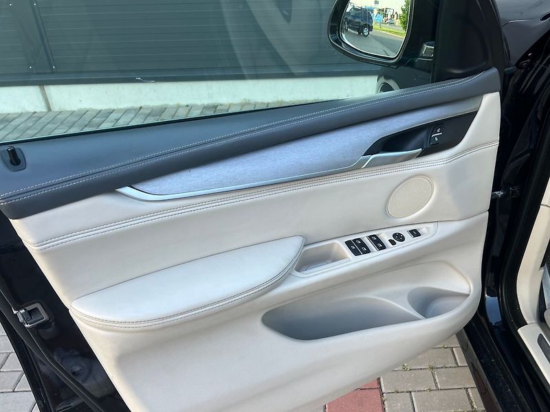 BMW X5 30d xDrive-2019 ALU - fotka 12 z 36