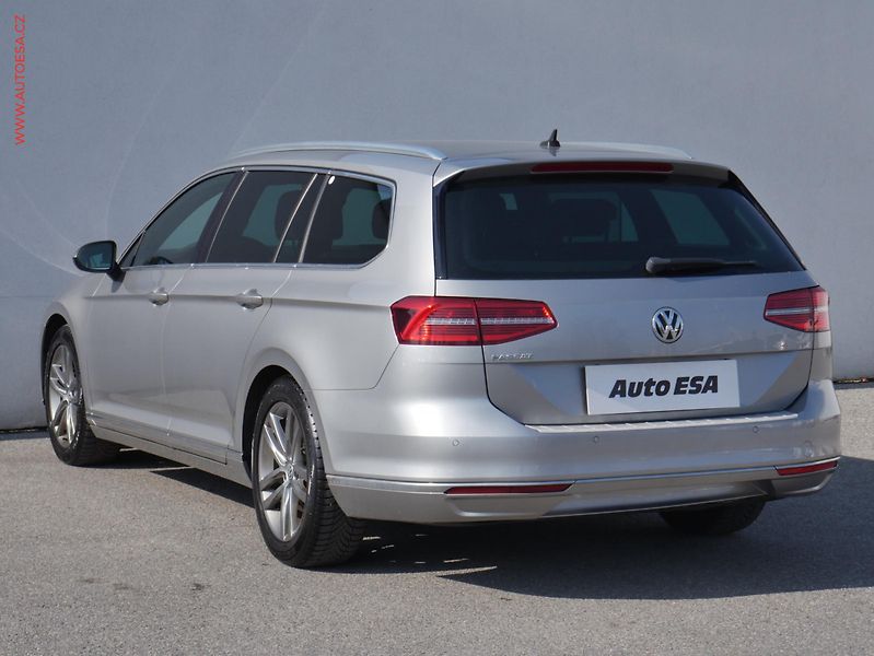 Volkswagen Passat (2017) 2.0TDi, DSG - fotka 6 z 26