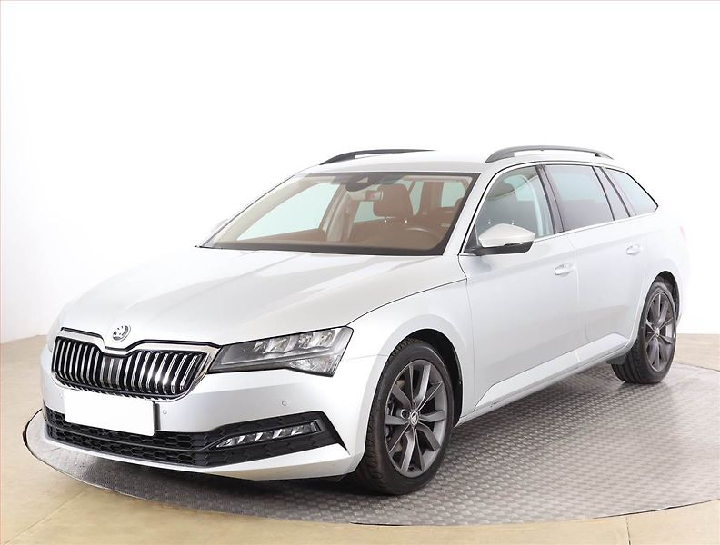 Škoda Superb (2019) Ambition Plus 2.0 TDI, Automat - fotka 2 z 19