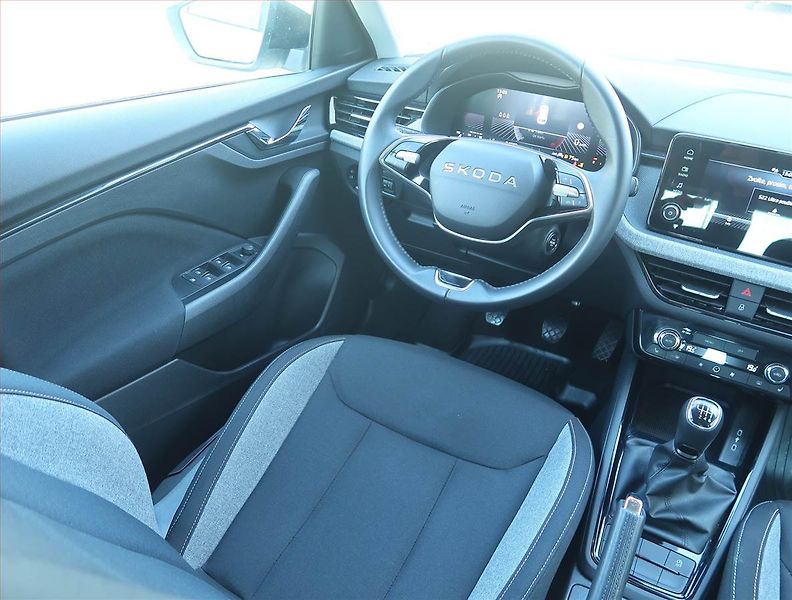 Škoda Kamiq (2025) 1.0 TSI - fotka 7 z 15