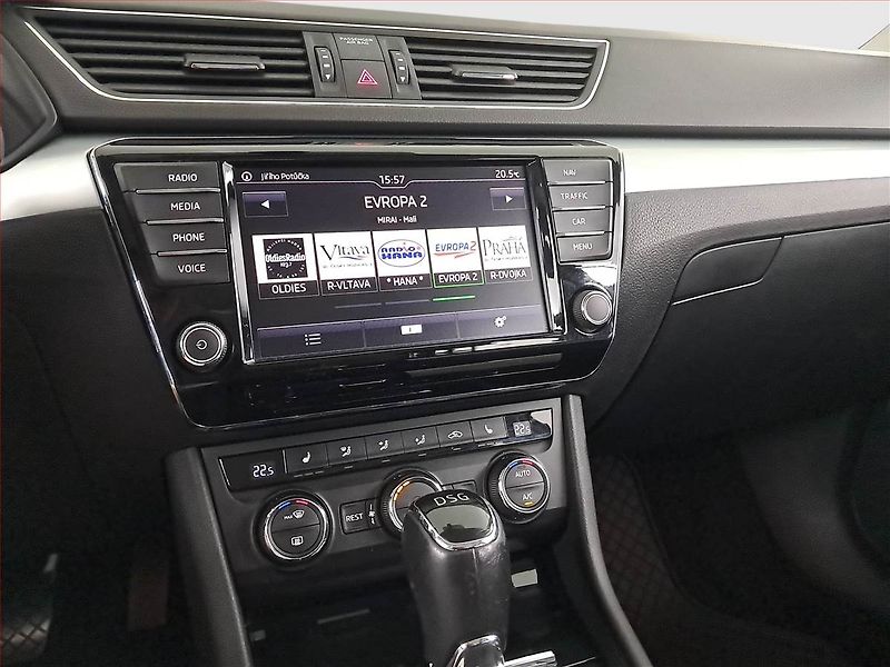 Škoda Superb (2016) 2.0 TDI, Automat, Serv.kniha - fotka 12 z 22