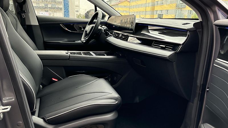 Omoda 5 (2026) 1.6 tGDI 108kW Premium - fotka 16 z 20