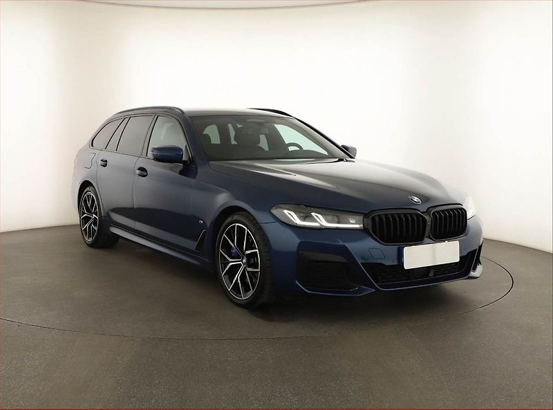 BMW Řada 5 (2021) M Sport 530d xDrive - fotografie inzerátu