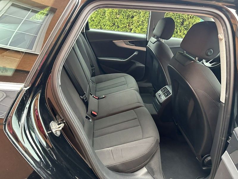 Audi A4 2.0 TDi 140kW Quattro 4x4 - fotka 22 z 26