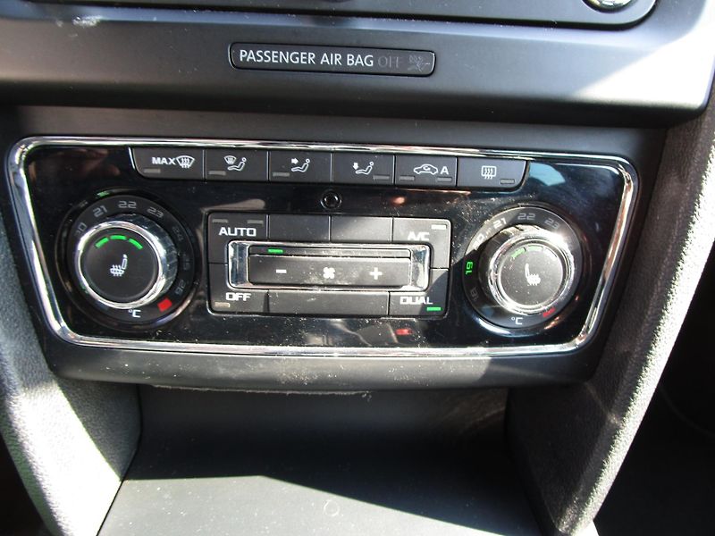 Škoda Superb 1,6TDI-77KW-NOVÝ OLEJ - fotka 13 z 20