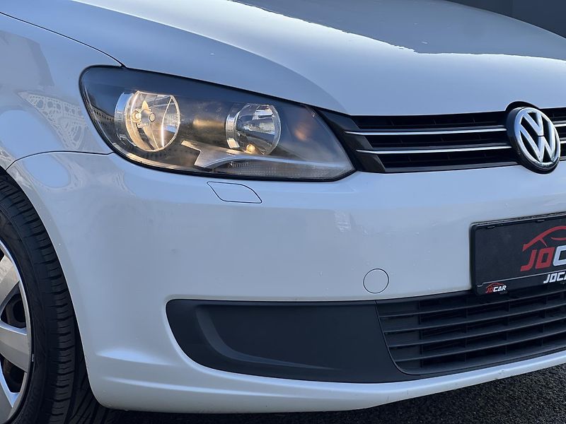 Volkswagen Touran 1.2TSi 77kw  7MÍST TEMPOMAT  - fotka 38 z 43