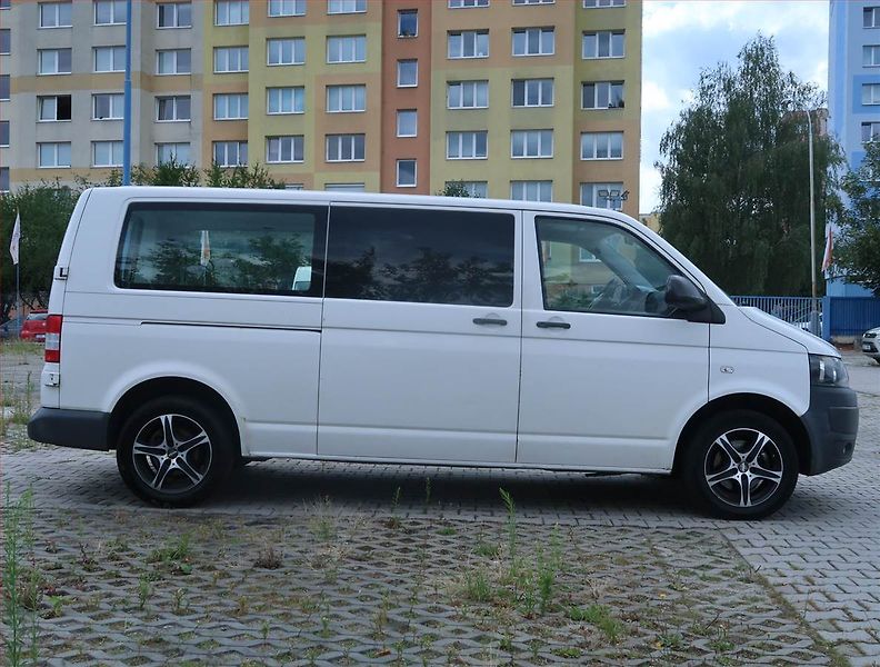 Volkswagen Transporter (2013) 2.0 TDI, Bus, 5Míst, ČR - fotka 6 z 14