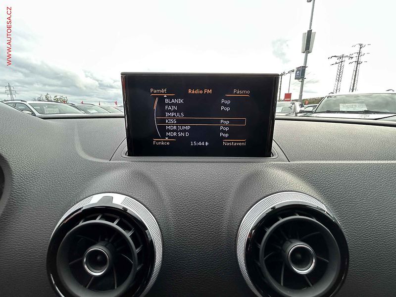 Audi A3 (2015) 1.2TFSi, 2.maj,ČR, autoAC - fotka 15 z 15