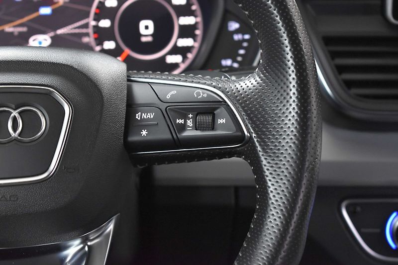 Audi Q5 40 TDI S-LINE* REZERVACE - fotka 17 z 38