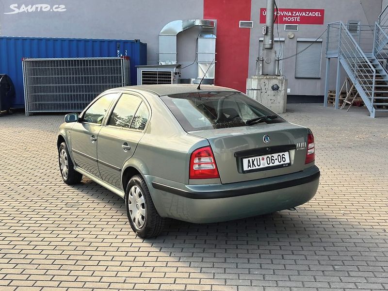 Škoda Octavia (2001) 1.8T, 110kw Původ ČR 1. maj. - fotka 3 z 17