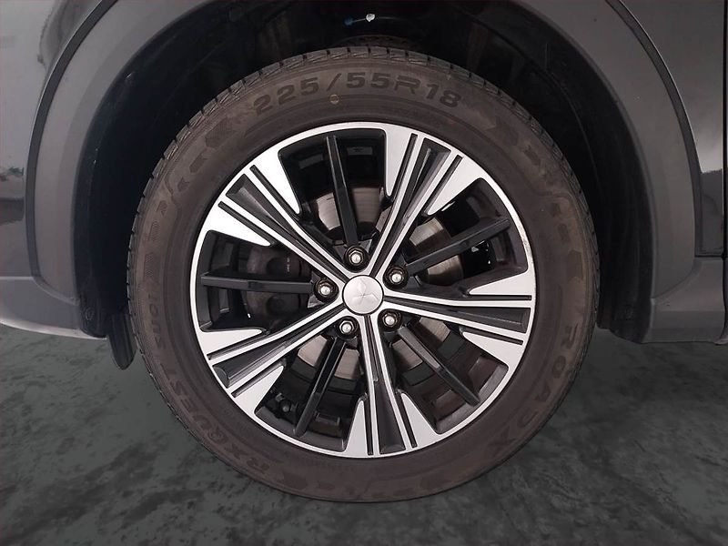 Mitsubishi Eclipse Cross (2019) Instyle 1.5 T-MIVEC, 4X4 - fotka 15 z 23