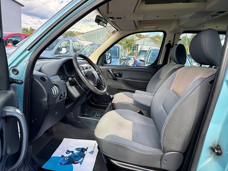 Citroën Berlingo (2003) 2.0 HDi Multispace - fotka 9 z 25