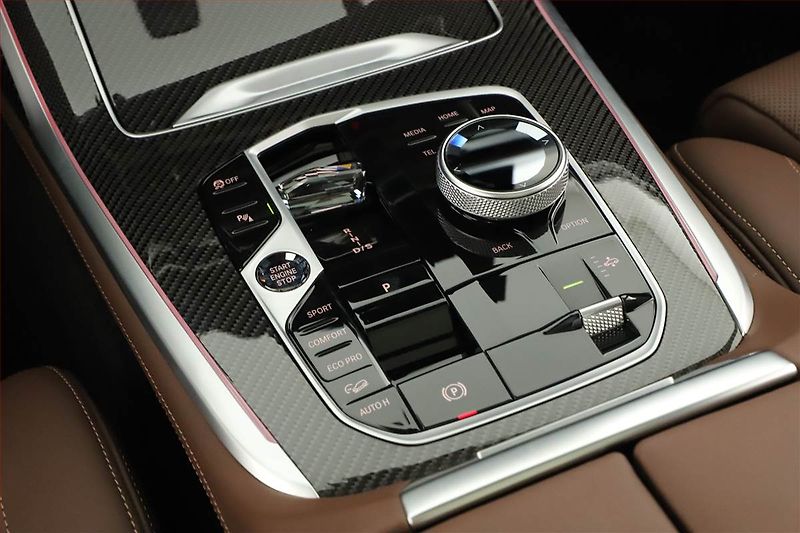 BMW X7 (2023) xDrive40i, 7Míst, Vzduch, 360° - fotka 10 z 20