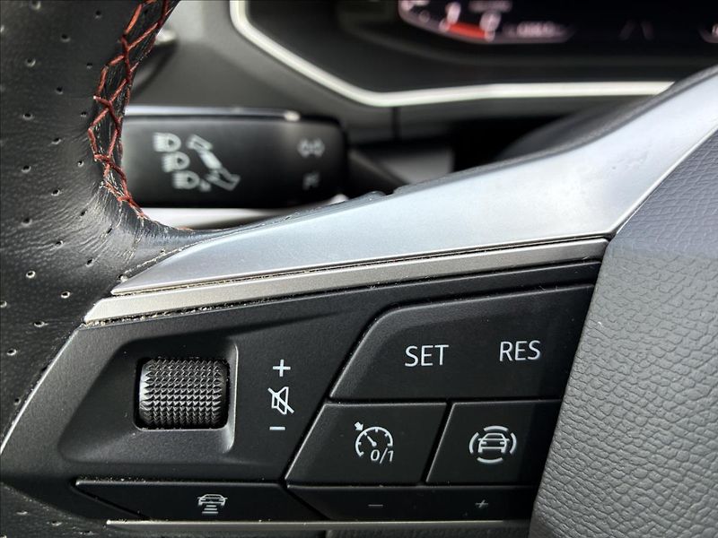 Seat Tarraco 2,0 TDI FR MANUÁL TAŽNÉ KAMERA - fotka 22 z 37