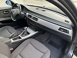 BMW Řada 3 320i  - náhled 39