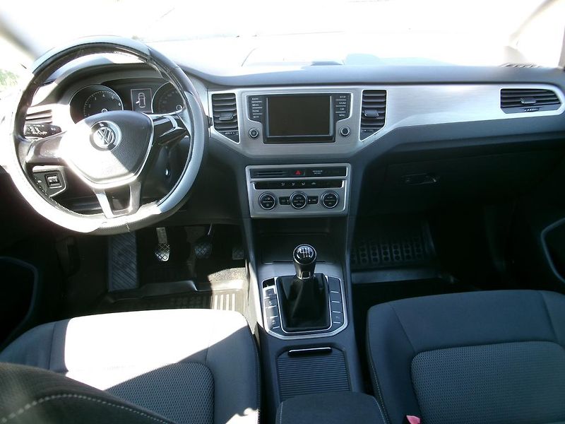 Volkswagen Golf Sportsvan 1.2 TSi KOUPENO ČR,1.MAJITEL - fotka 8 z 14