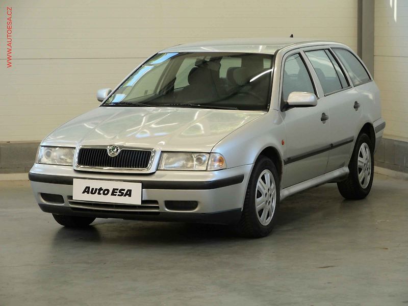 Škoda Octavia (1999) 1.8i, ČR - fotka 3 z 16