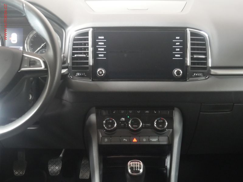 Škoda Karoq (2019) 2.0 TDi, Ambition, LED, navi - fotka 10 z 24