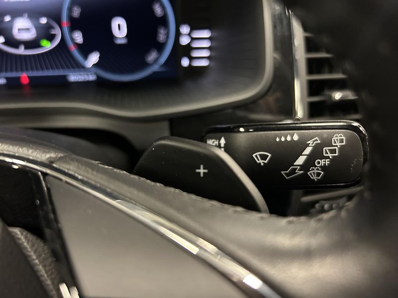 Škoda Kodiaq (2023) 2.0TDi L&K 4x4 7míst Panor 360 - fotka 25 z 52
