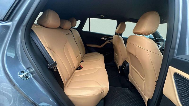 MG HS EXCLUSIVE 1.5T AT7 (125kW/170k - fotka 25 z 30