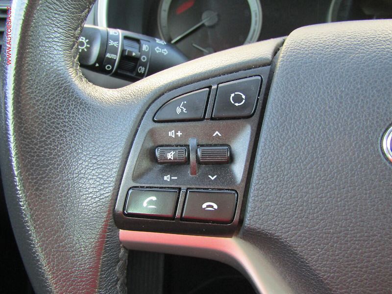 Hyundai Tucson (2019) 1.6 CRDi H-TRAC, AT, navi - fotka 17 z 18