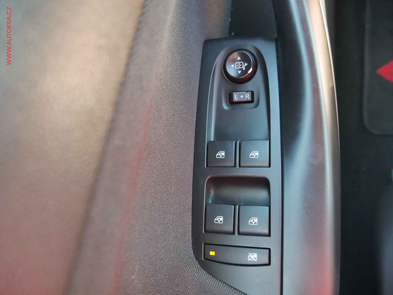 Opel Astra (2018) 1.4i, 2.maj,ČR - fotka 12 z 16