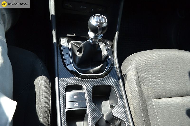 Hyundai Tucson 1.6CRDi SMART - fotka 23 z 55