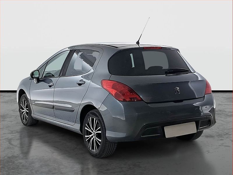 Peugeot 308 (2011) 1.6 HDi, nová STK, slušný stav - fotka 4 z 13
