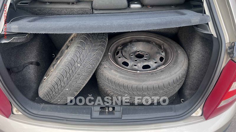 Škoda Fabia (2005) 1.2 HTP, ČR - fotka 4 z 4