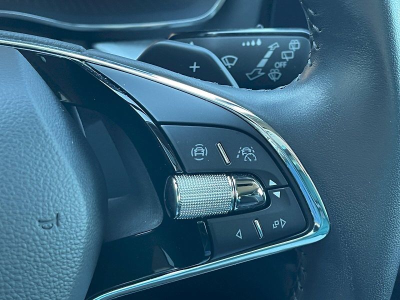 Škoda Octavia (2023) 2.0 TDI 110kW DSG Estate Ambit - fotka 11 z 35