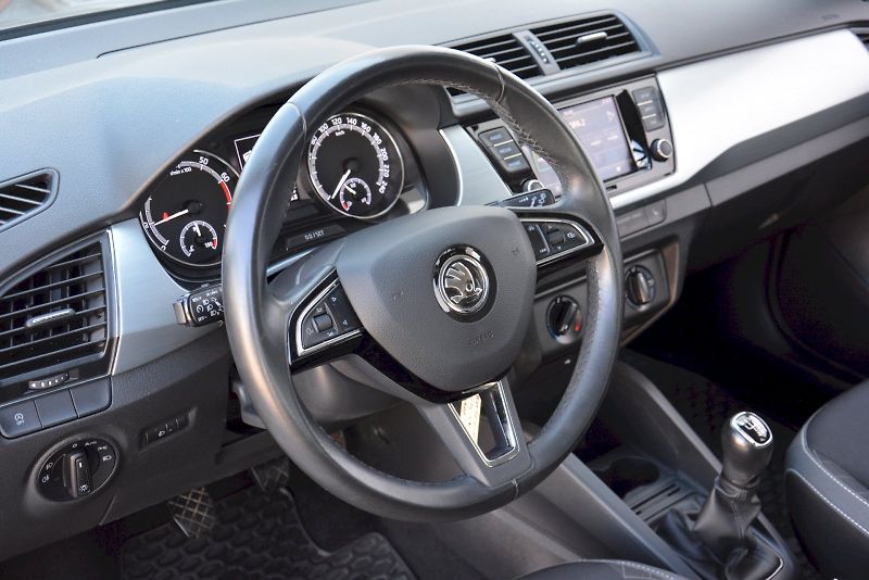Škoda Fabia (2019) 1.0 TSI 81 kW Ambition PLUS - fotka 6 z 20