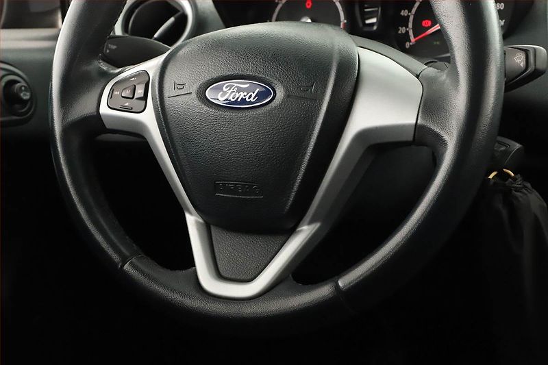 Ford Fiesta (2011) 1.25, ČR,1.maj, po STK - fotka 12 z 14