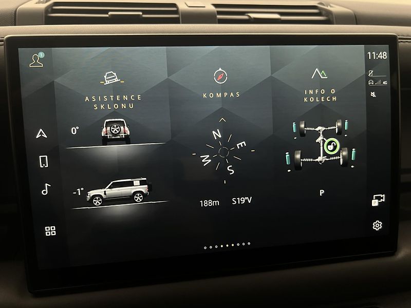 Land Rover Defender 110 D300 HSE AUT CZ - fotka 30 z 51