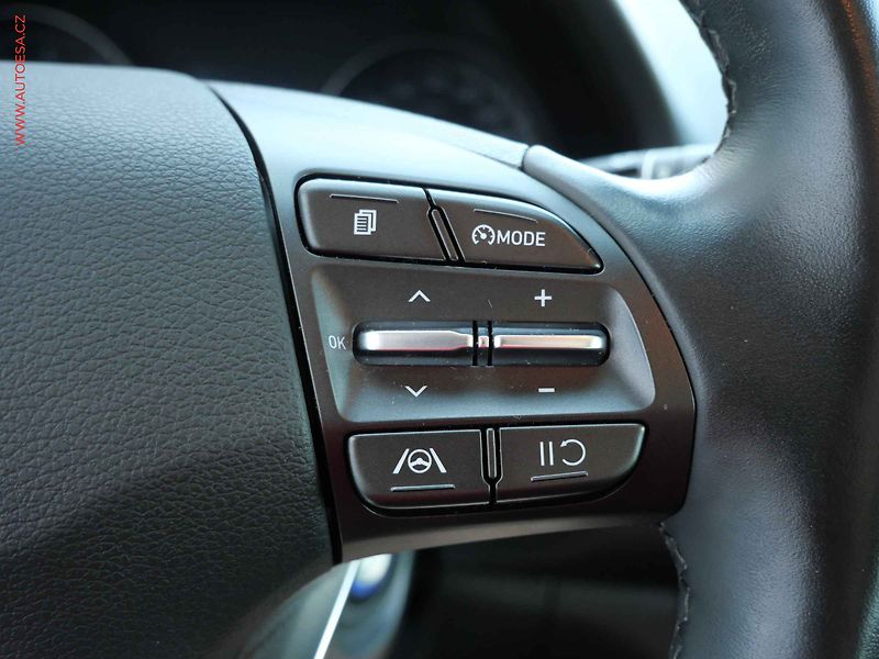 Hyundai i30 (2021) 1.5TGDi - fotka 13 z 22
