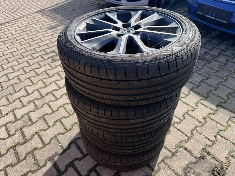 Mazda CX-3 (2016) 2,0i 110 KW TOP REVOLUTION 4X4 - fotka 43 z 45