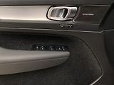 Volvo XC40 B3 AUT DARK PLUS - náhled 26