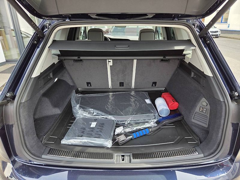 Volkswagen Touareg (2026) Final Edition R-Line 3.0 TDI 2 - fotka 47 z 57