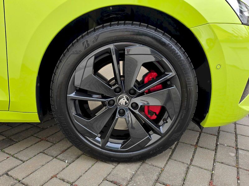Škoda Octavia (2025) 2,0TSI 195KW DSG RS - fotka 31 z 33